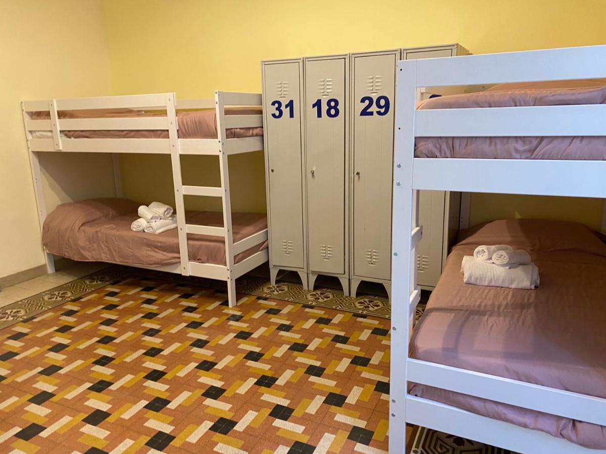 A I R H1O Hostel Nápoly Kültér fotó