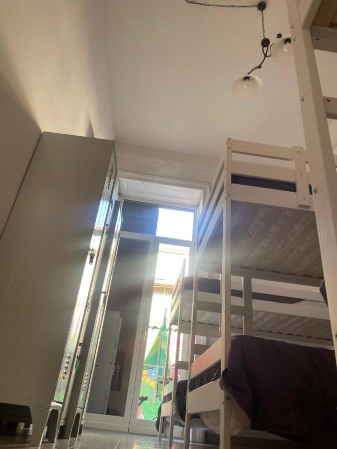 A I R H1O Hostel Nápoly Kültér fotó